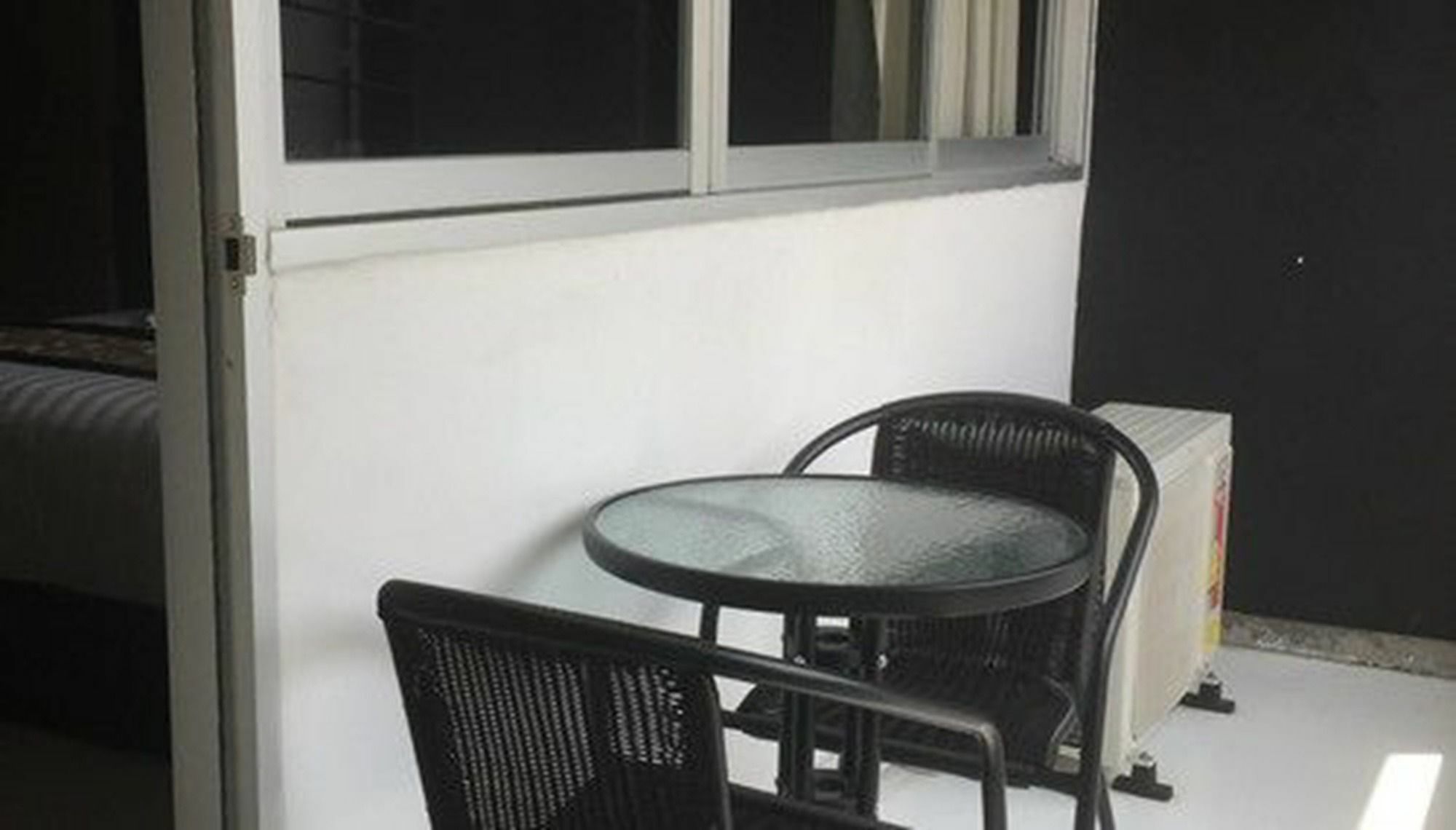 Rock Hotel Bangkok Bagian luar foto